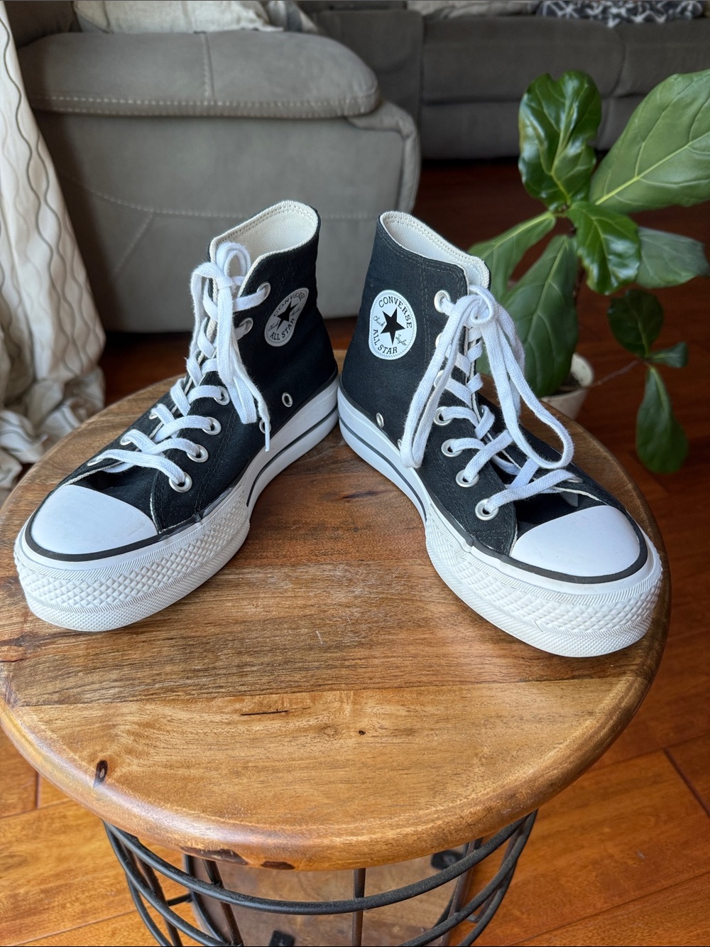 Converse Womens’s Chuck Taylor All-Star Platform Lift High Top Core Shoes